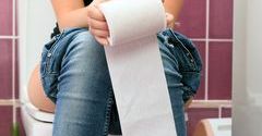 7 przyczyn, dla których twój mocz jest ciemniejszy