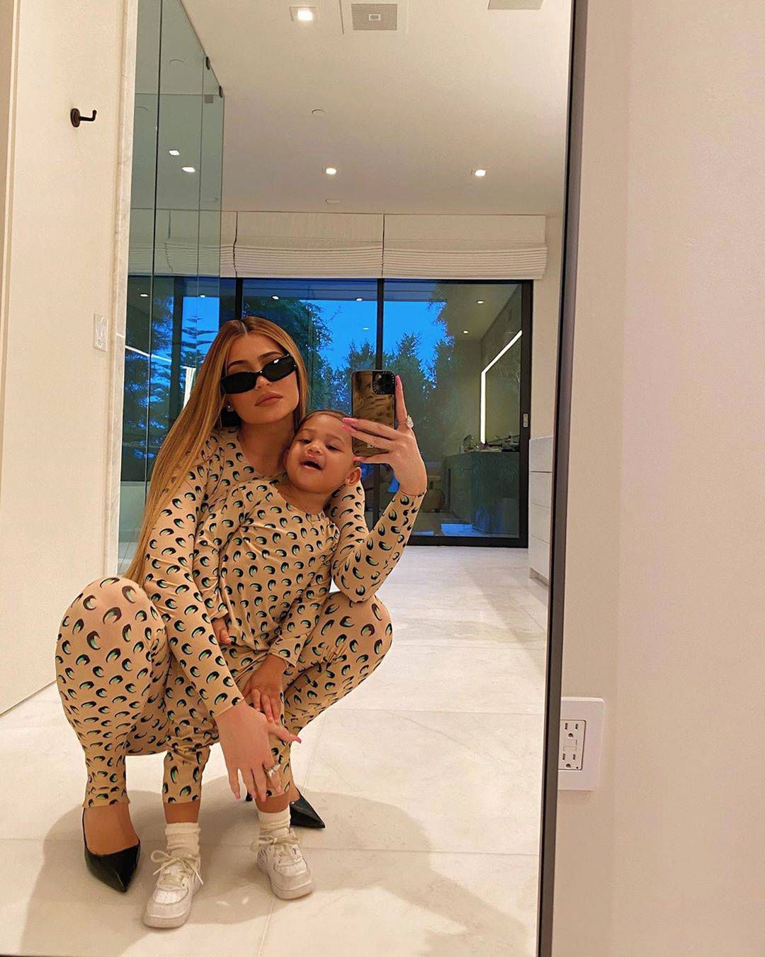 Kylie Jenner z córką tak samo ubrane