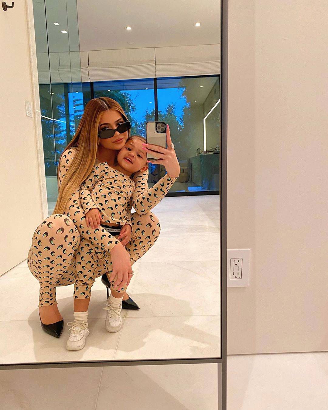 Kylie Jenner z córką tak samo ubrane