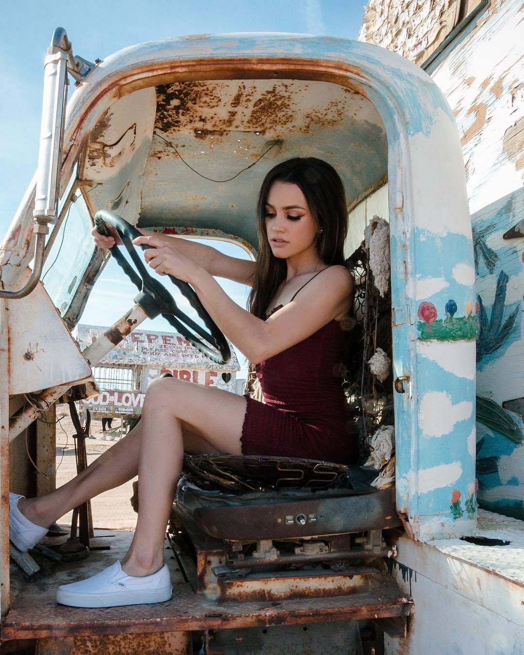 Natalie Zettel - kuzynka Kardashianek