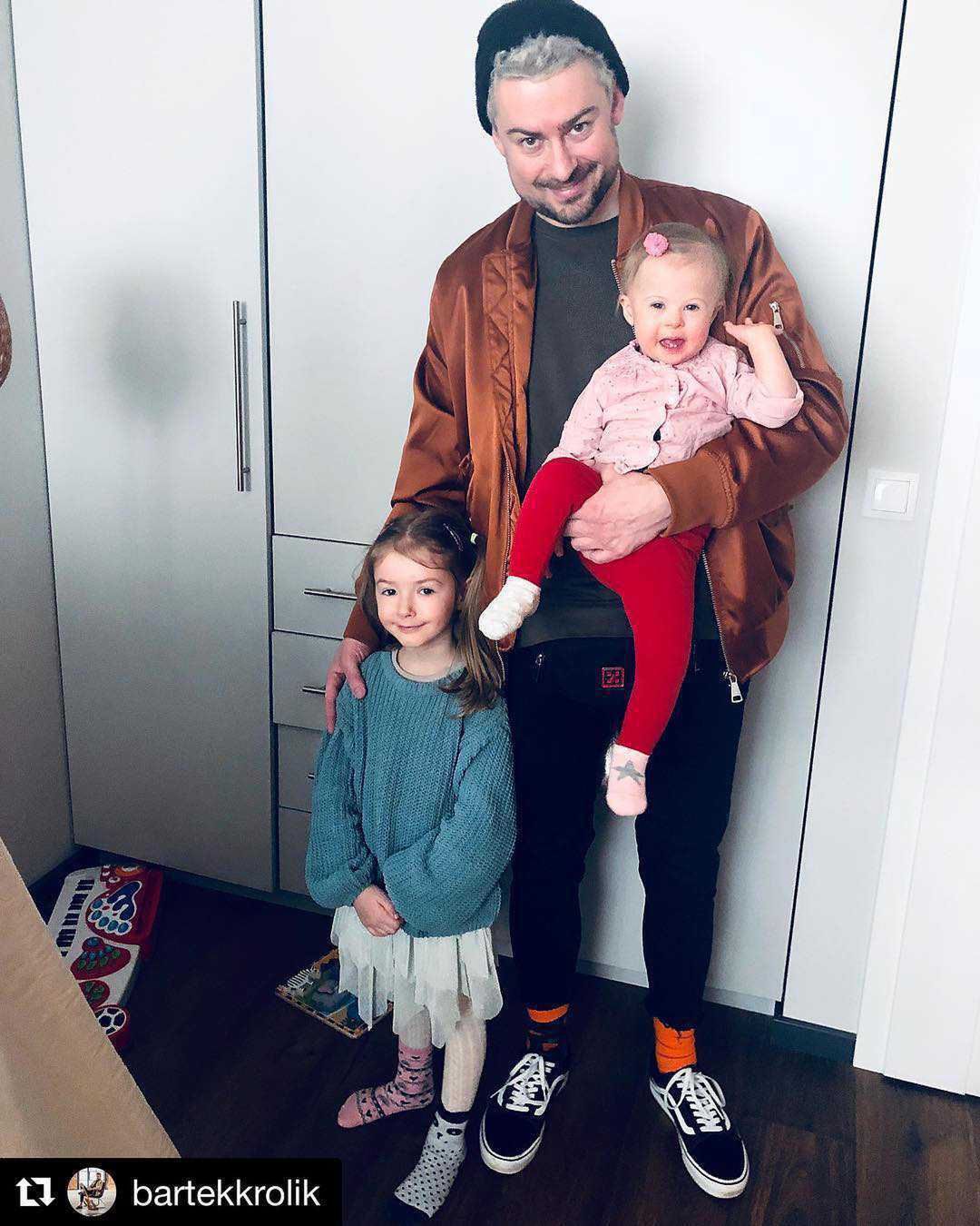 Bartek Królik z córeczką chorą na zespół Downa