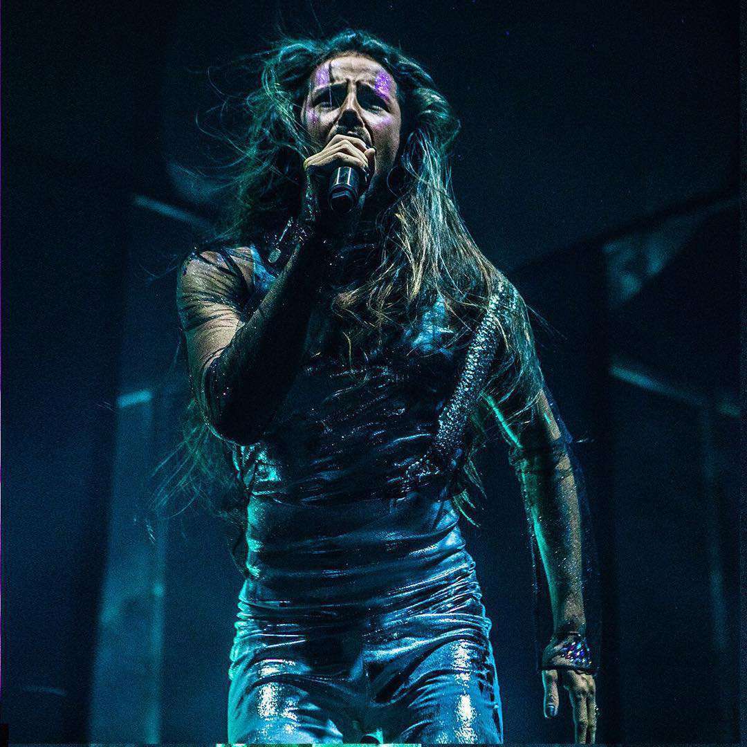 Michał Szpak jak piękna nimfa wodna