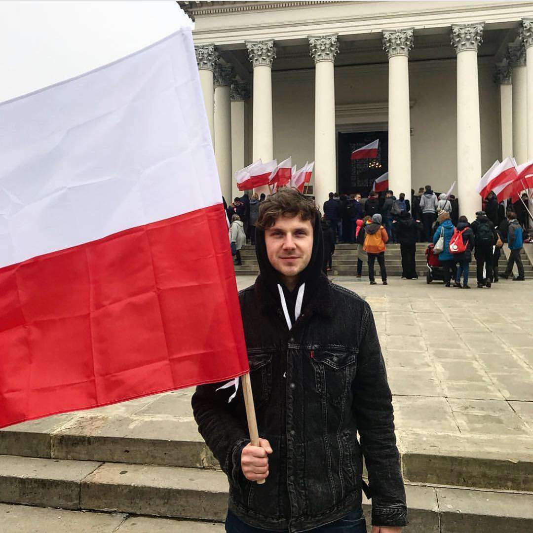 Antek Królikowski świętuje 100-lecie niepodległości Polski