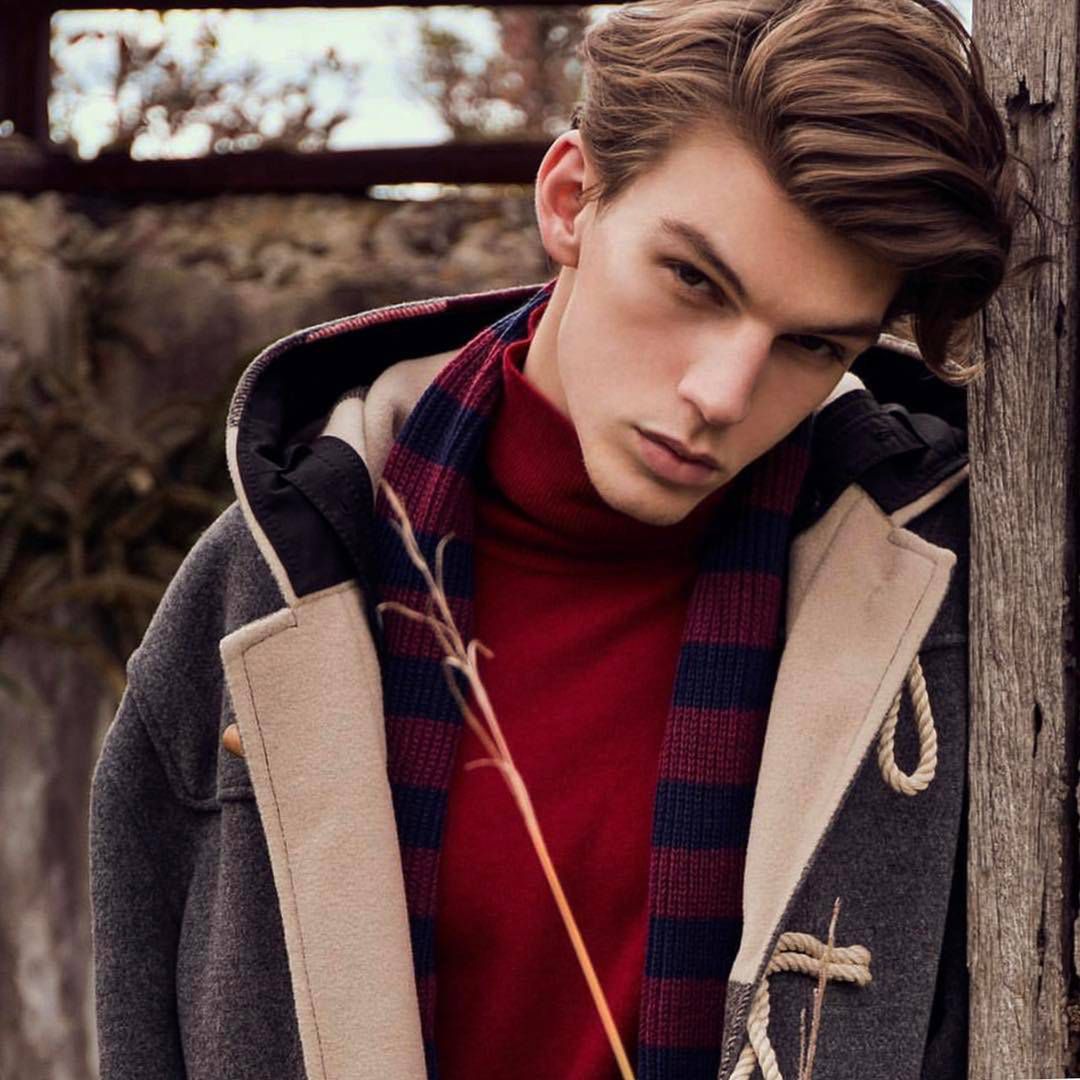 Model Miles Hurley