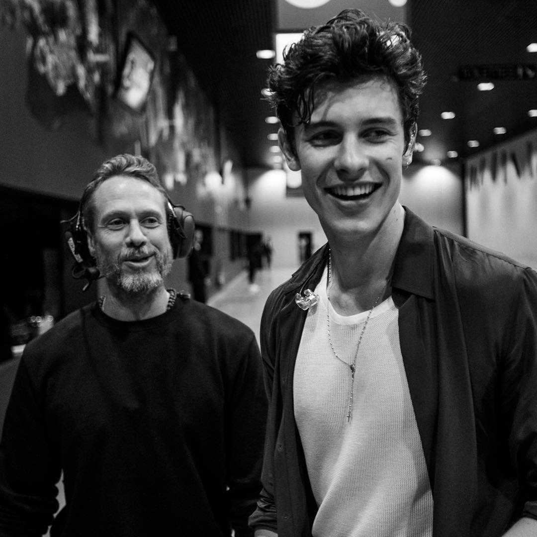 Shawn Mendes ma bliznę na policzku