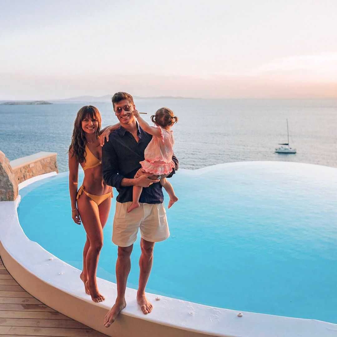 Anna Lewandowska & Robert Lewandowski z córką