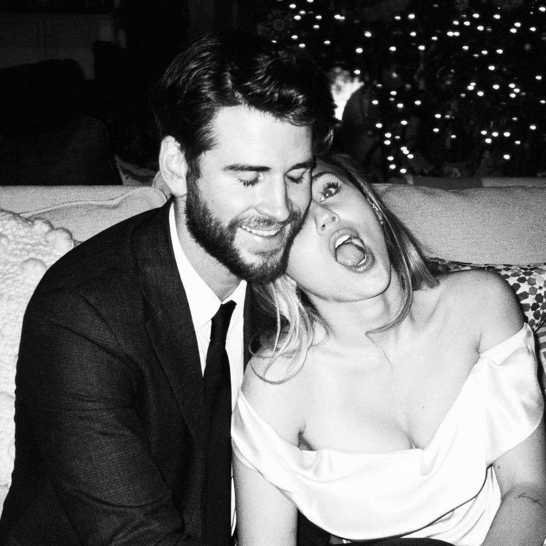 Miley Cyrus i Liam Hemsworth - nowe zdjęcia ze ślubu