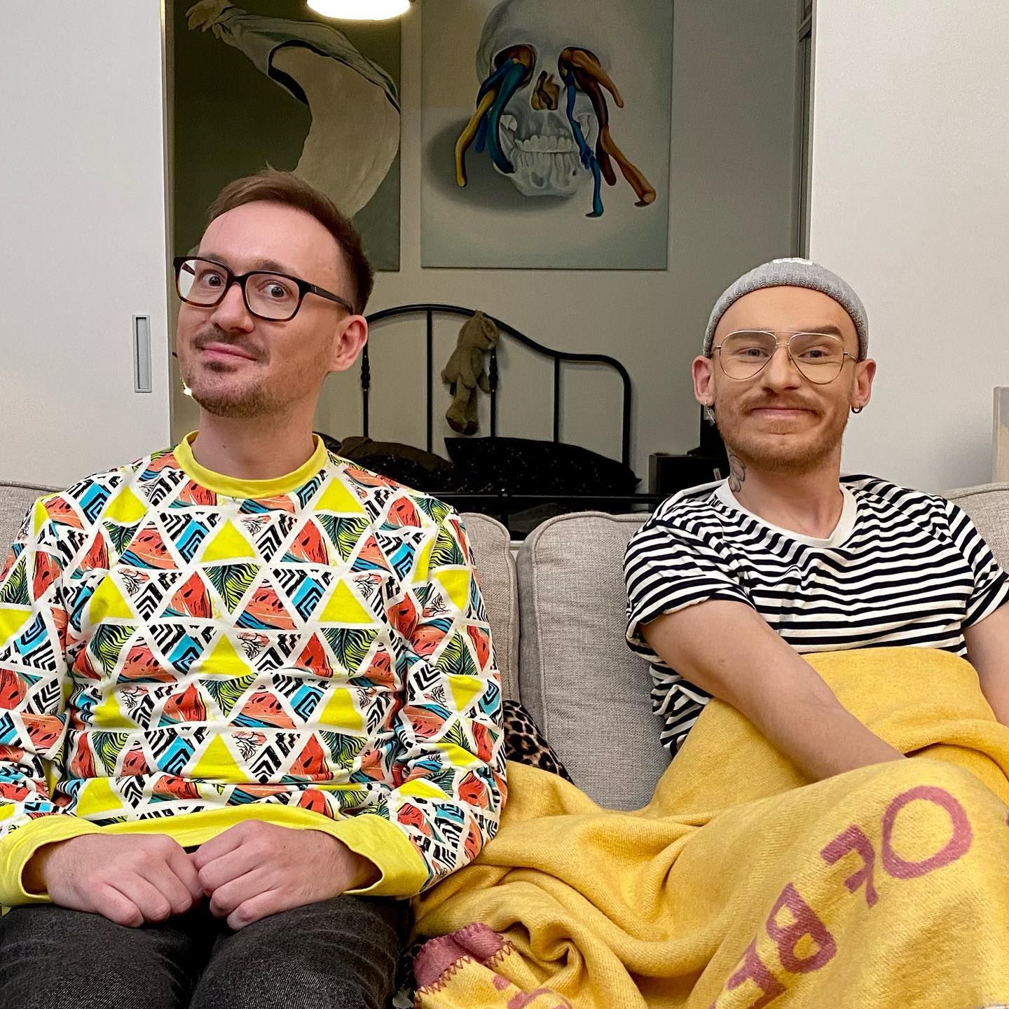 Mariusz Kozak, Jacek Szawioła - Gogglebox. Przed telewizorem