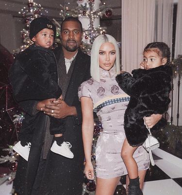 Kim Kardashian usunęła wszystkie świąteczne zdjęcia