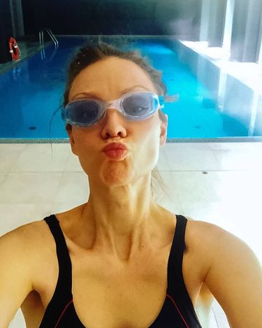 Magdalena Boczarska pokazała się na basenie krótko po porodzie