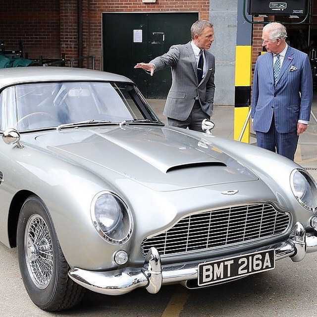 Książę Karol i Daniel Craig - Instagram