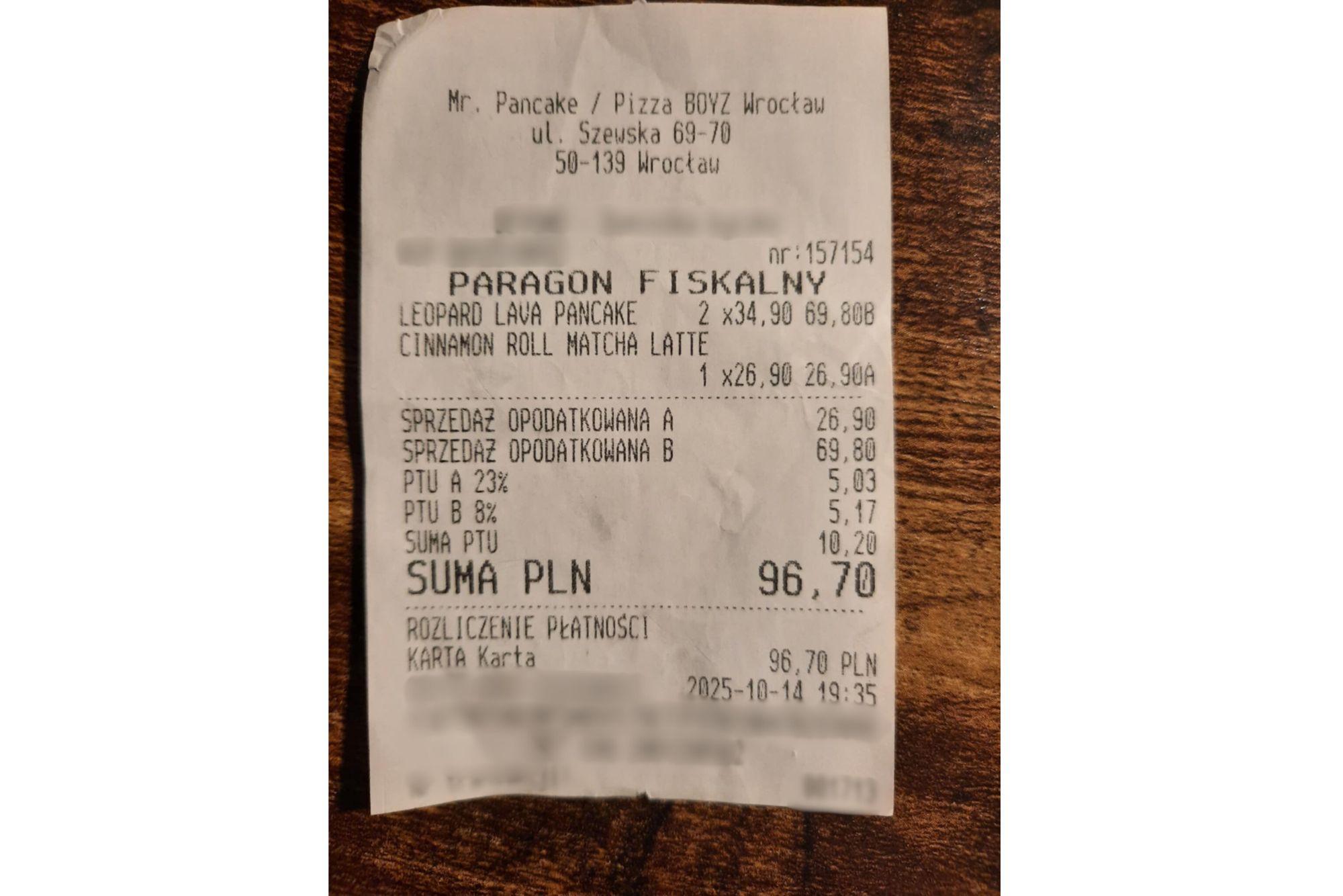 Pokazała paragon za dania Dre$$code w restauracji