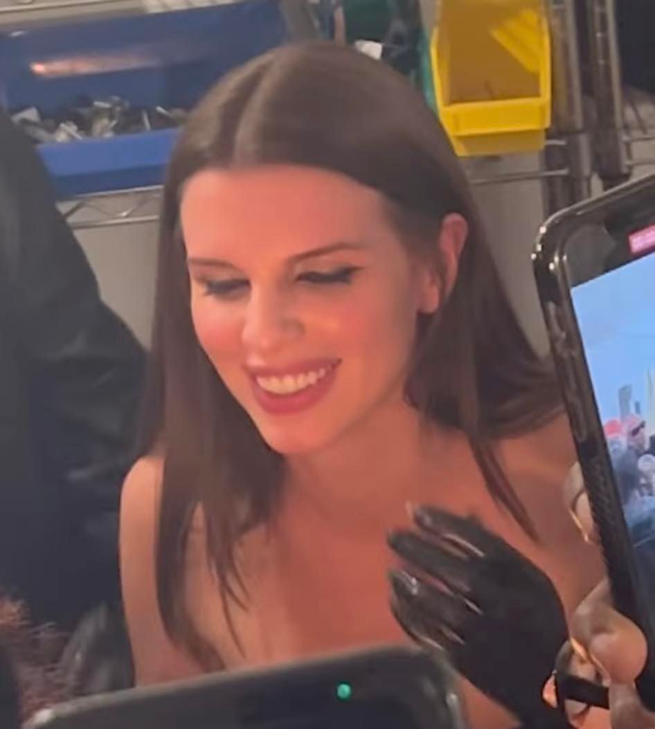 32. urodziny Julii Fox