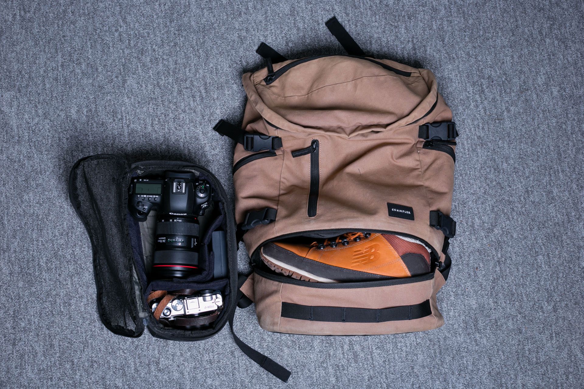 Crumpler The Base Park - praktyczny plecak dla cyfrowych nomadów z aparatem 7