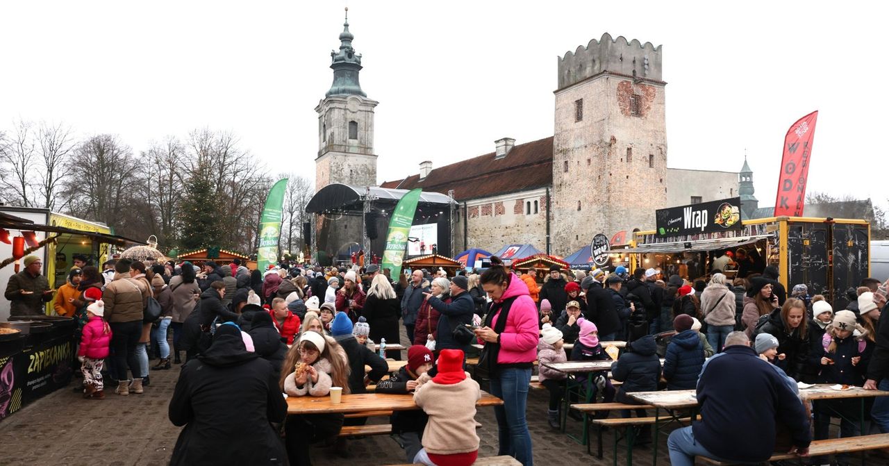 Sulejów: Jarmark Świąteczny. Bigos, churros i miód zbójnika na ciepło