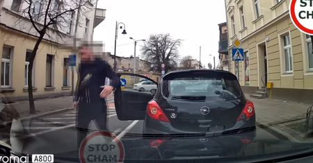 Zatrąbił i się zaczęło. Nagranie z Bydgoszczy podbija sieć