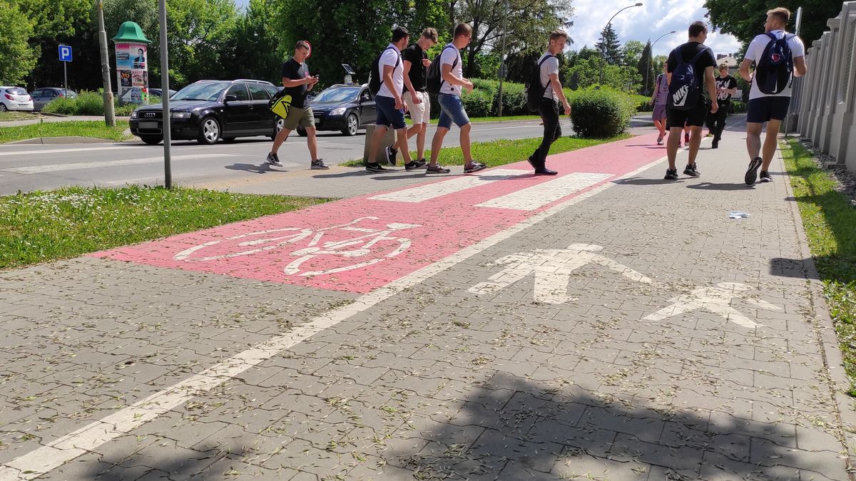 Przejście to przejście – nie ma znaczenia, na jakim rodzaju drogi się znajduje