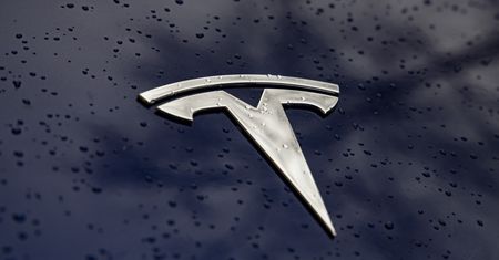 Autopilot w Tesli badany od 2 lat. Niedługo ma paść werdykt, czy jest bezpieczny