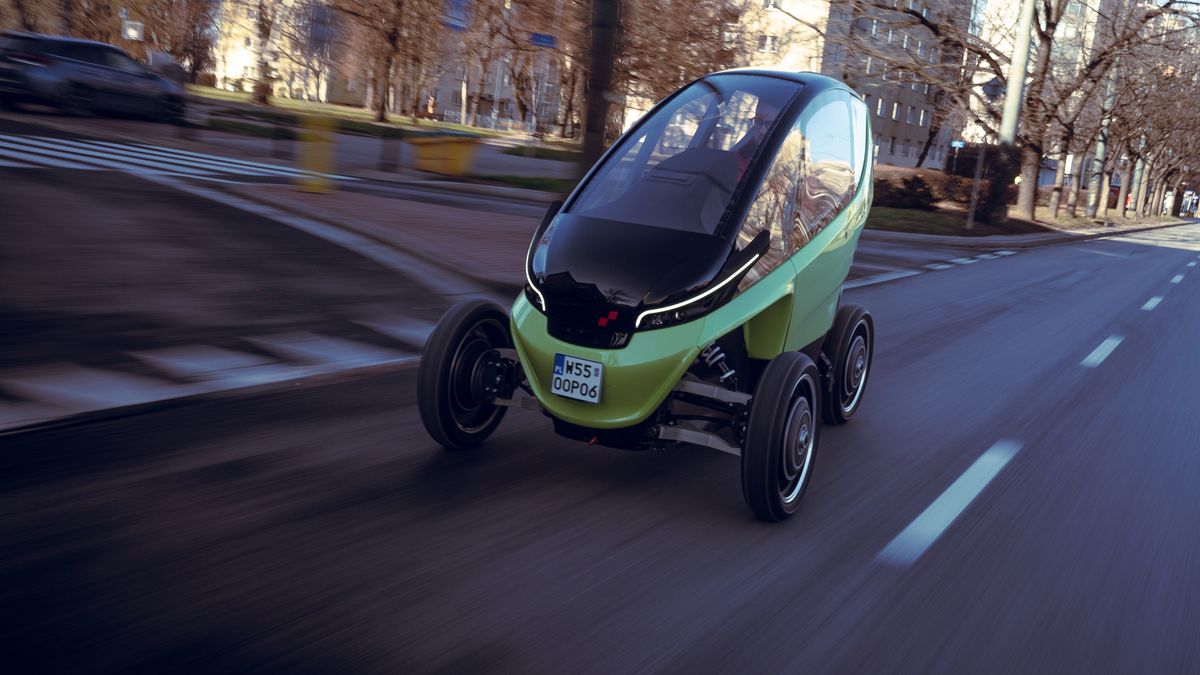 Pierwszy prototyp już jeździł po warszawskich ulicach