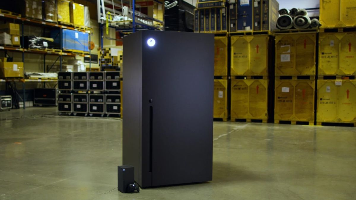 Lodówka w kształcie Xbox Series X naprawdę powstanie. Bo Microsoft wygrał pojedynek 1