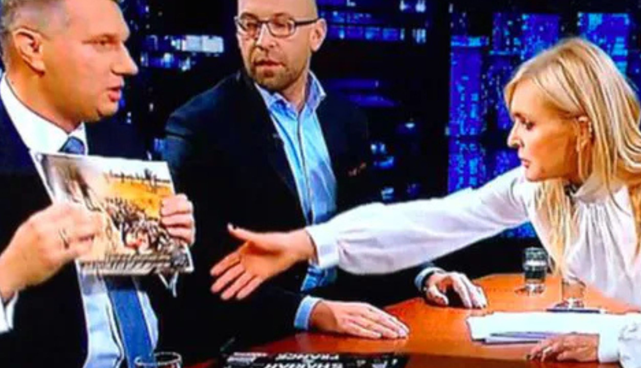 Monika Olejnik wyrwała Przemysławowi Wiplerowi zdjęcie ofiar