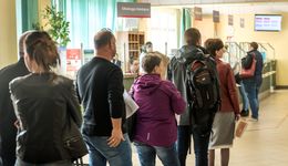 Skarbówka ostrzega przed oszustami. "Różnią się jedną literą"