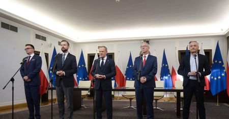 Rząd bez jednej partii. Wycofali się na ostatniej prostej