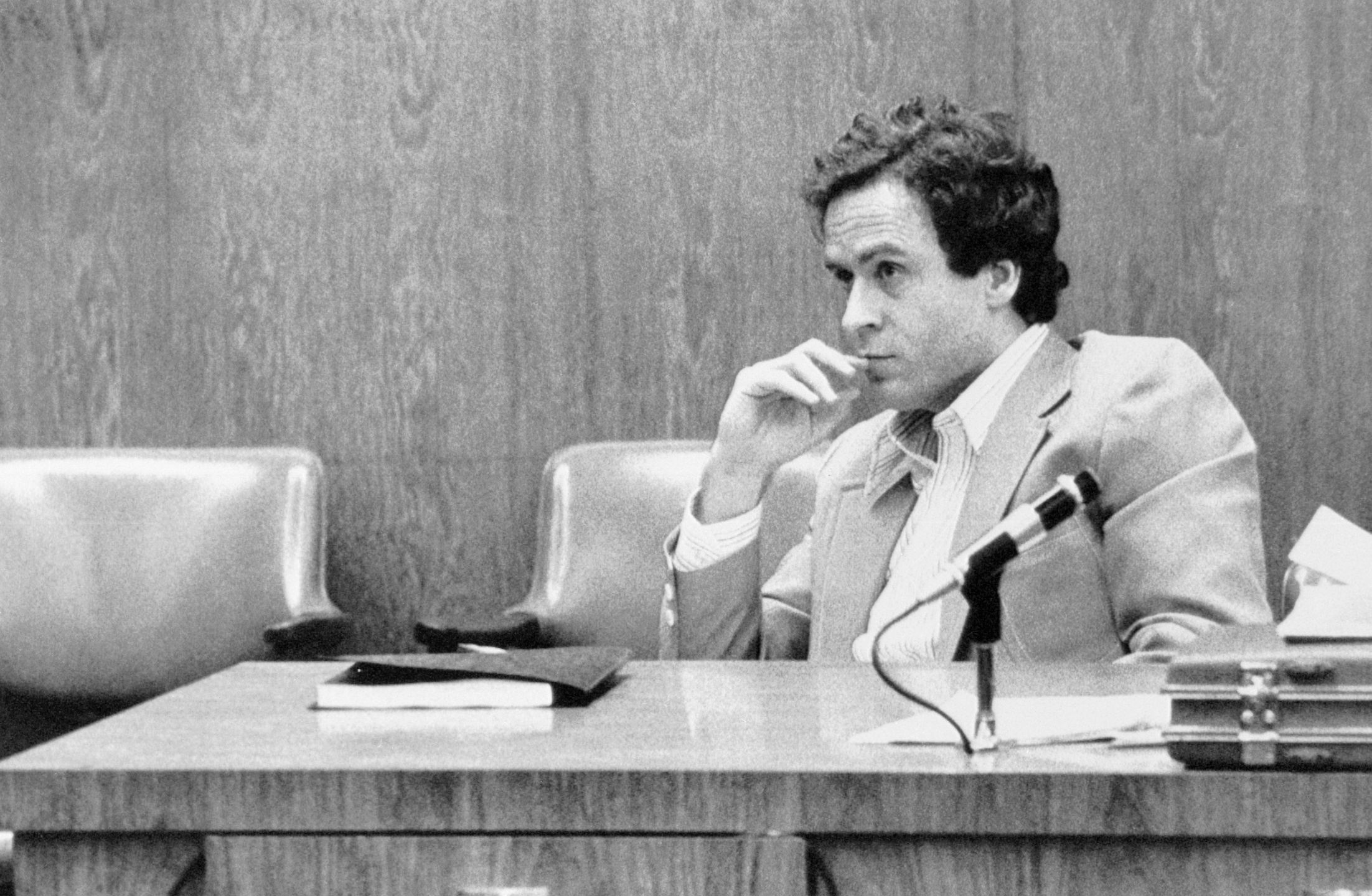 Ted Bundy na sali sądowej