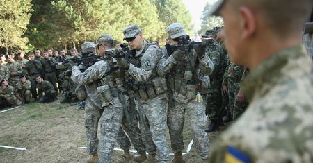 Finlandia i Szwecja w NATO? "Tylko członkostwo w Sojuszu chroni przed agresją Rosji"