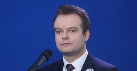 Rzecznik PiS grzmi. "Trwa próba siłowego, nielegalnego przejęcia Prokuratury Krajowej"