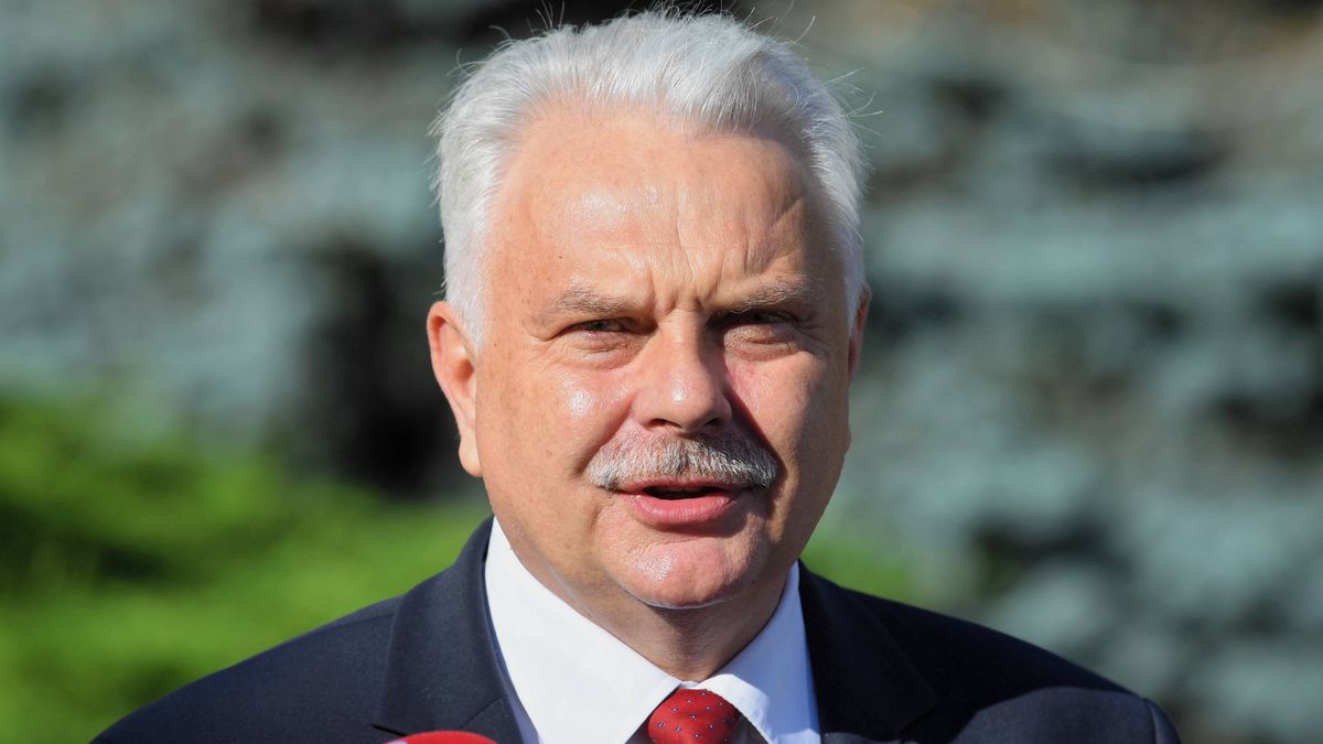 Koronawirus w Polsce. Nowy podział na strefy przedstawił wiceminister zdrowia Waldemar Kraska (na zdjęciu).