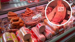 Kosztuje grosze i patrzy na klientów z lady. Kiedyś była rarytasem, dziś wywołuje mdłości