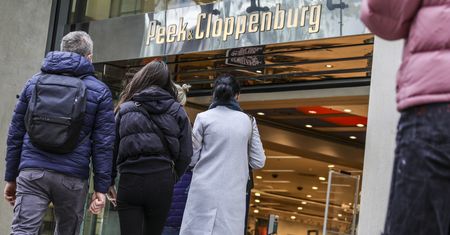 Znana odzieżowa marka bankrutuje. W Polsce niebawem startuje jej nowy sklep