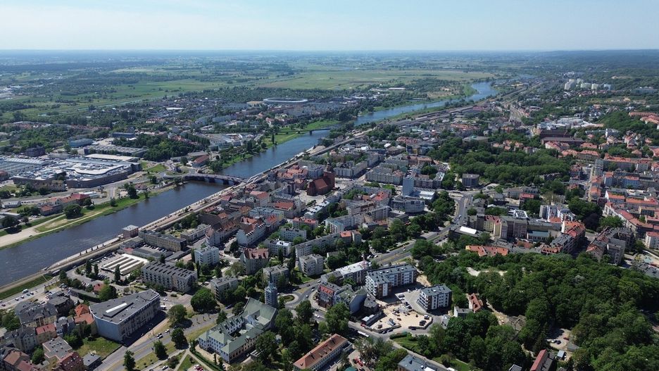Projekt nowelizacji przewiduje również inne ważne zmiany. Wprowadza on możliwość przywrócenia terminu do zgłoszenia nabycia spadku.