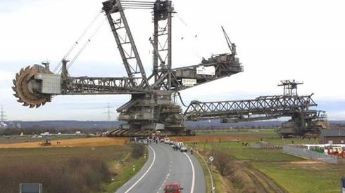 Największa ruchoma koparka na świecie! 1