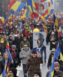 Wielkie protesty w Bukareszcie. "Nasz głos został skradziony"