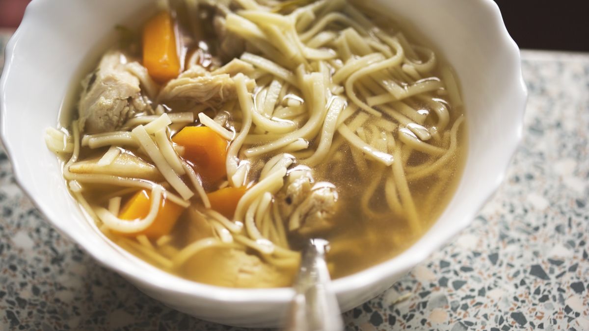 Do rosołu warto dodać dwie przyprawy, które zazwyczaj nie znajdziesz w tradycyjnym przepisie 