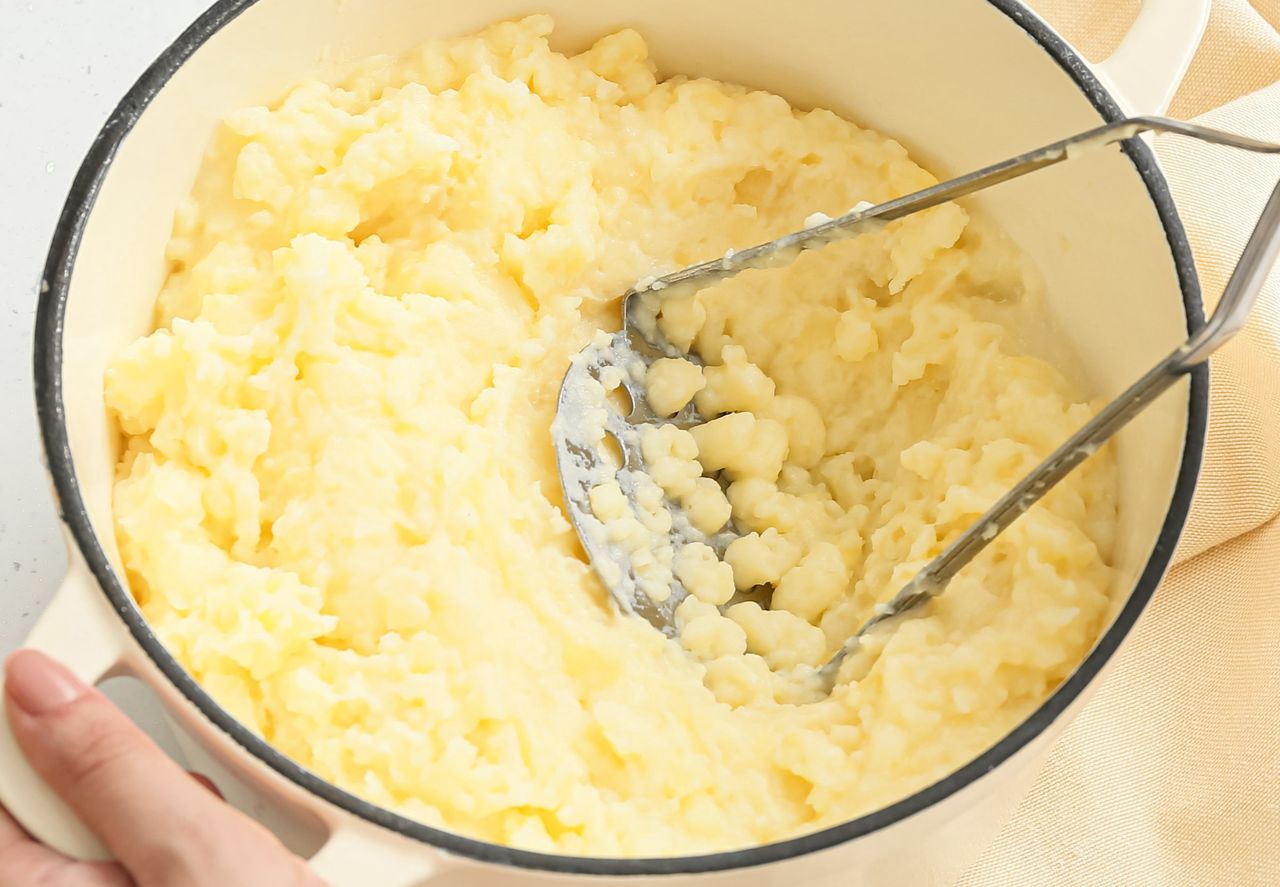 Whipped cream trick transforms classic mashed potatoes