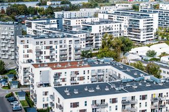Ofert ubywa, ceny stoją. Oto co się dzieje z mieszkaniami