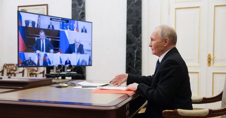 Rosja rozmawia z USA o Ukrainie. Doradca Putina komentuje