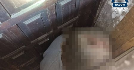 Ukrywał się od 16 lat. Znaleźli go w takiej "skrytce"