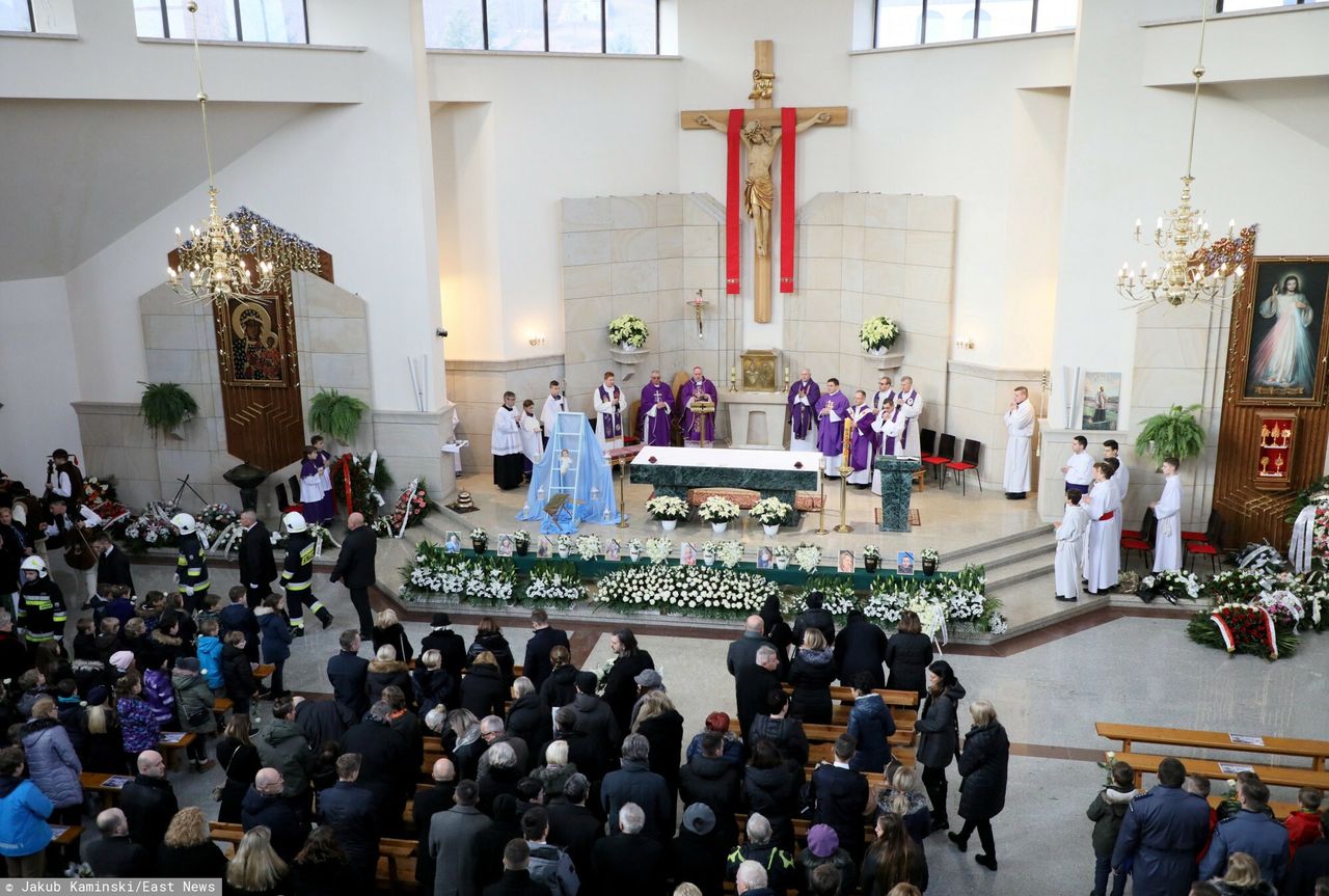 Szczyrk, 19.12.2019. Urczystosci pogrzebowe ofiar wybuchu gazu w Szczyrku. 