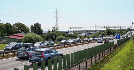 Weber z MI: Obecnie w realizacji są zadania z programu budowy dróg za 53 mld zł