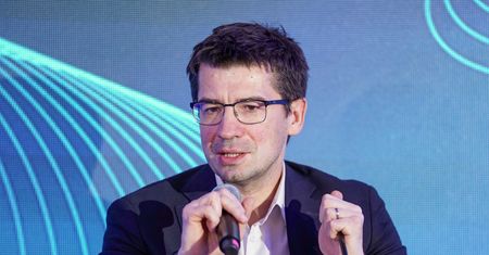 On ma zastąpić Banasia w NIK. Kim jest Mariusz Haładyj? Oświadczenie majątkowe