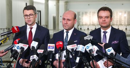 Rząd odpowiada na wątpliwości prezydenta ws. ustawy o SN. "Przyjmujemy to z pokorą"
