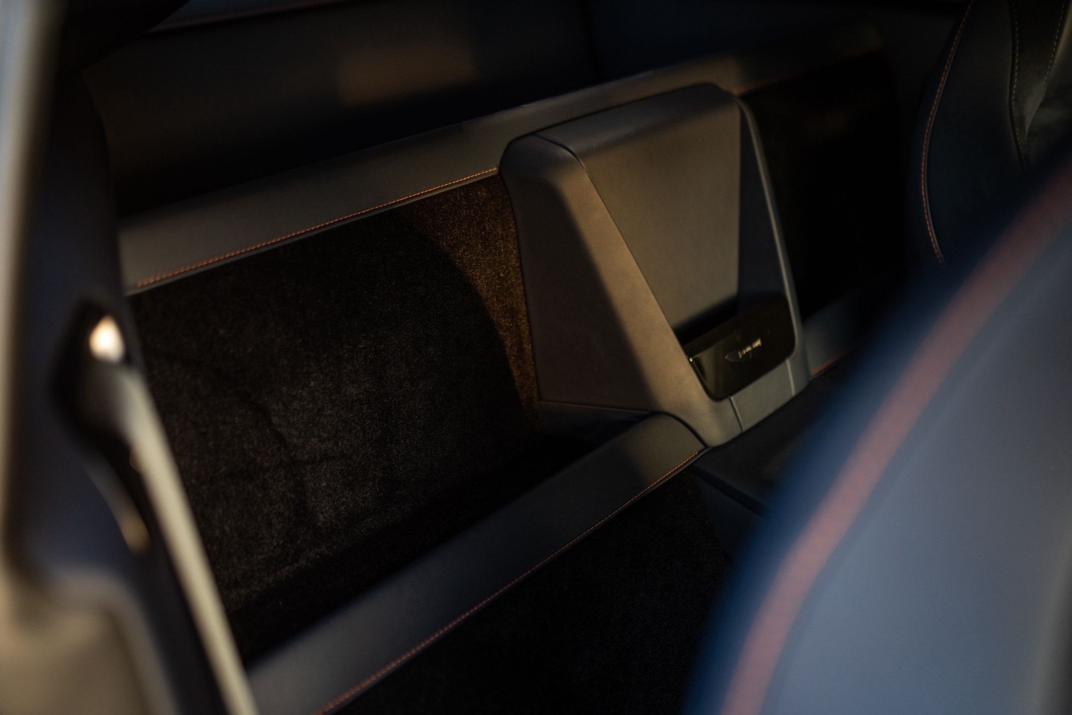 Aston Martin Vantage (2025)