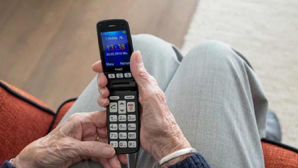 vMężczyzna próbował oszukać seniorkę.