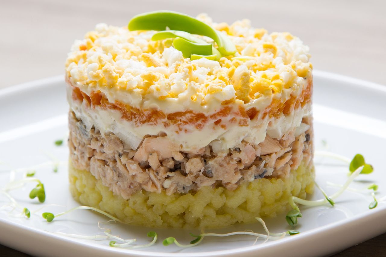 Co roku na sylwestra robię sałatkę mimoza. Znika szybciej niż gyros i jarzynowa