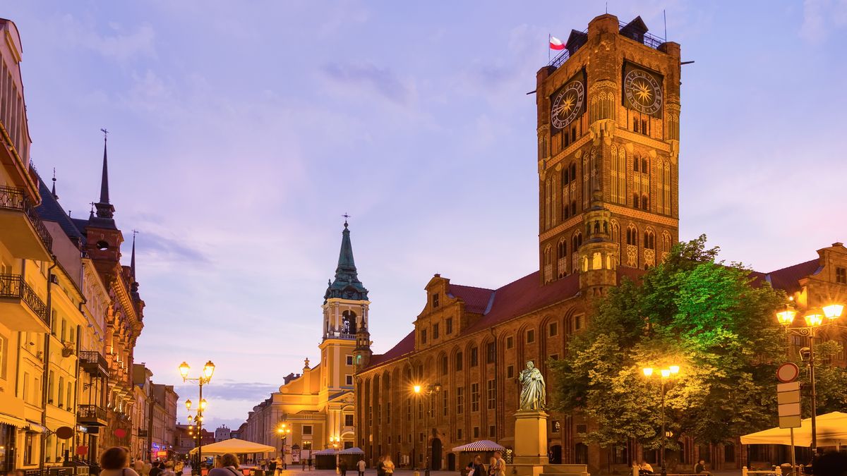 Toruń wieczorową porą