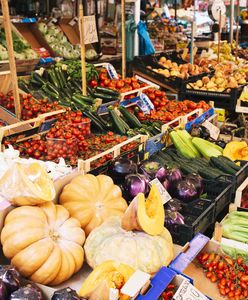 Ceny warzyw i owoców biją rekordy. Jak zaoszczędzić na zakupach?